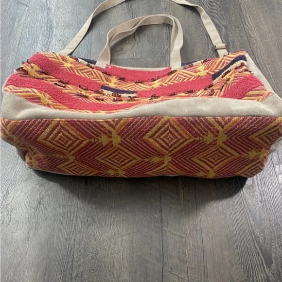 🍁Free People suede boho travel bag - Picture 3 of 10